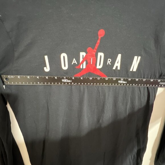 Nike Air Jordan Men’s Medium Black Long Sleeve Graphic Shirt 569921-00A NWOT - Picture 4 of 7
